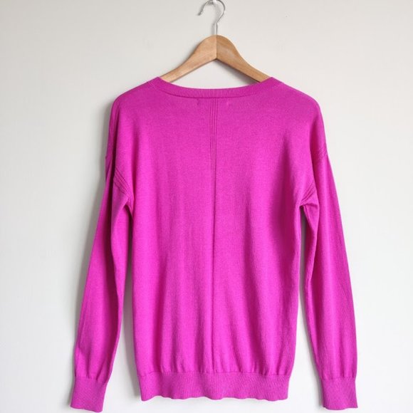 Banana Republic Silk and Cotton Fuchsia Fall Pullover Sweater (S) - Picture 4 of 6